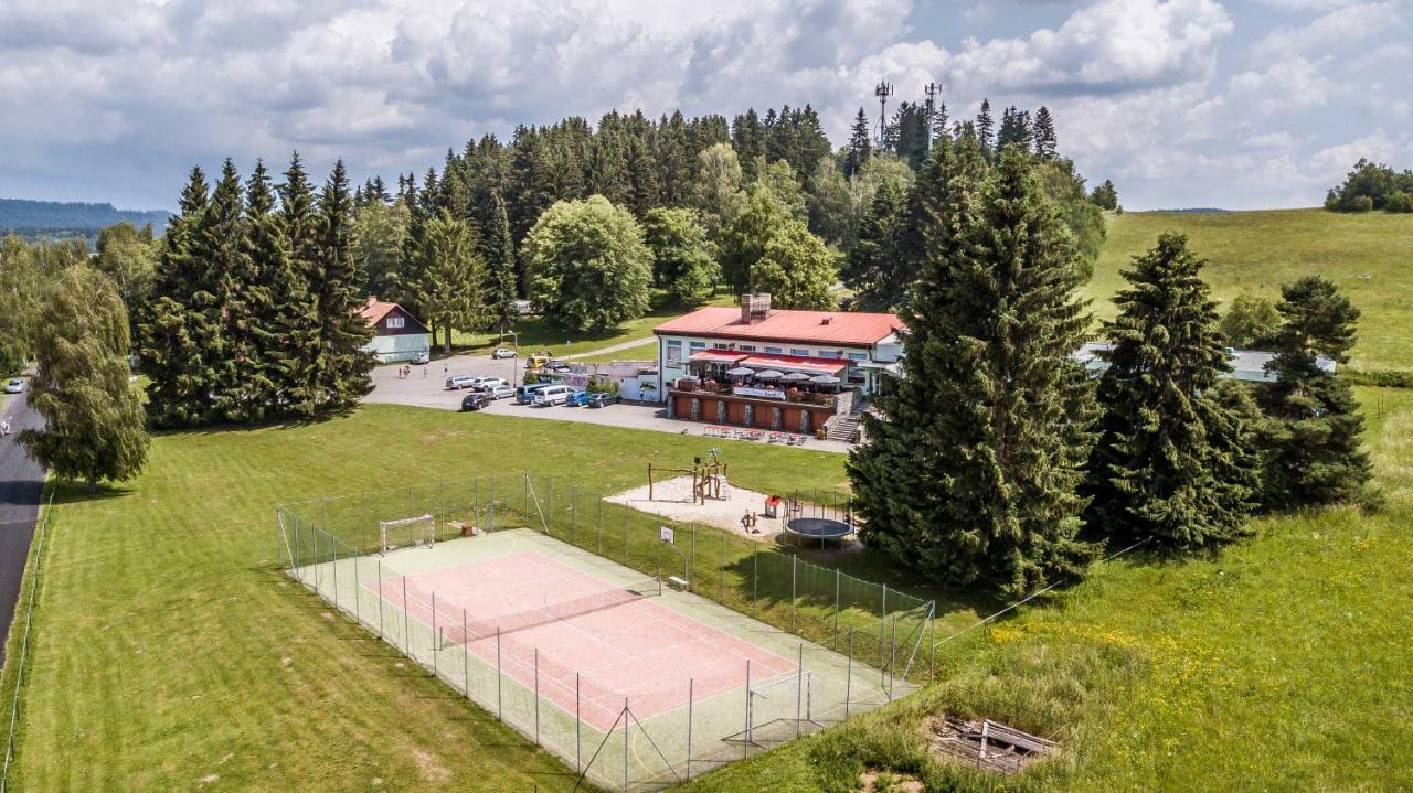 Hotel Racek Černá v Pošumaví Exterior foto